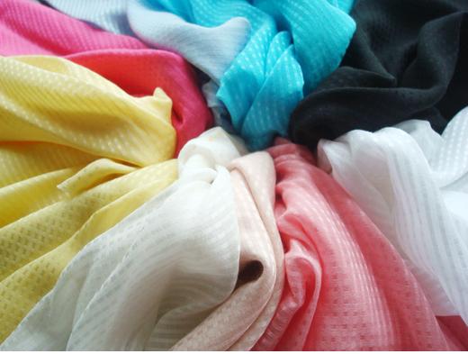 p>德龙·莎美特针纺织品 地处中国纺织品集散地——中国轻纺