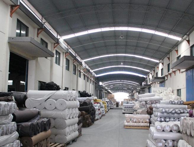 仲凤珠,公司经营范围包括针纺织品生产销售;化纤原料销售;